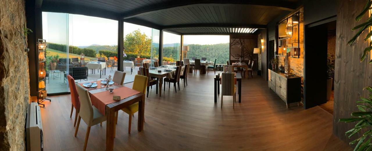 Hotel Restaurante El Ventos Sant Felíu de Pallarols Buitenkant foto