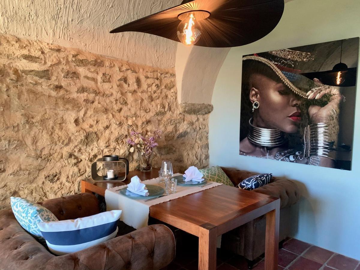 Hotel Restaurante El Ventos Sant Felíu de Pallarols Buitenkant foto
